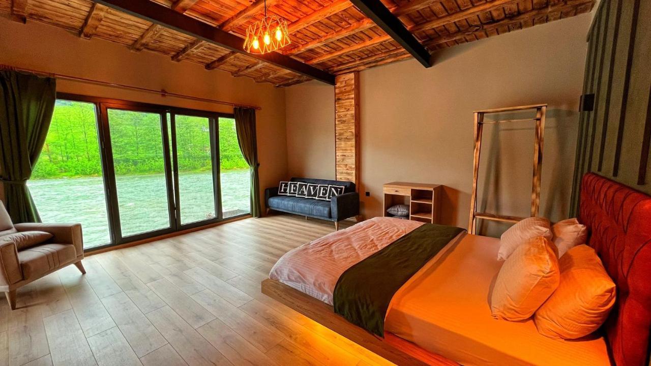 Bed and Breakfast Heaven Vip Wooden Palace Ardeşen Exterior foto