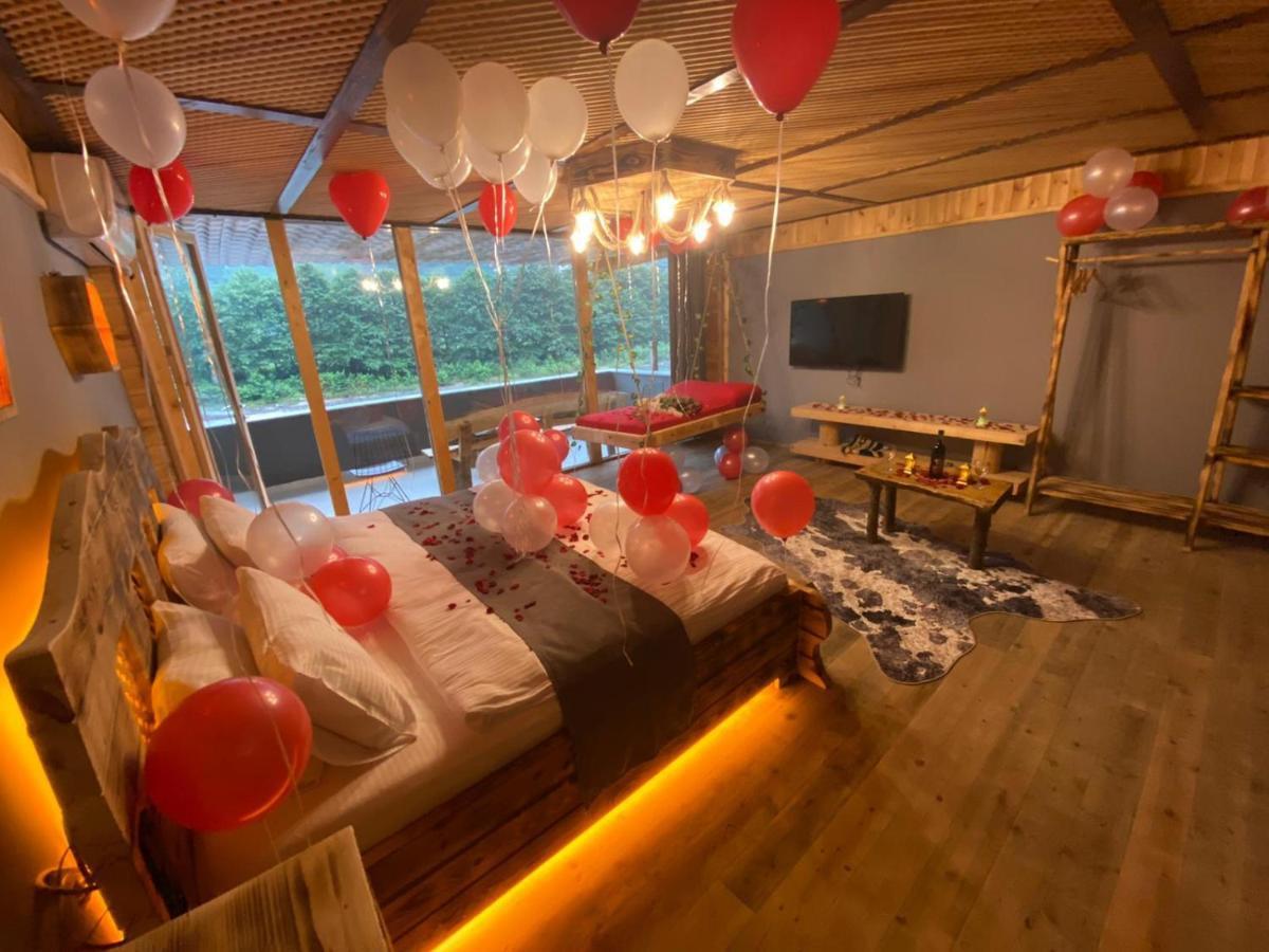 Bed and Breakfast Heaven Vip Wooden Palace Ardeşen Exterior foto