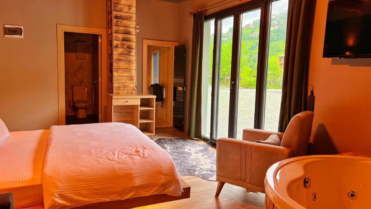 Bed and Breakfast Heaven Vip Wooden Palace Ardeşen Exterior foto