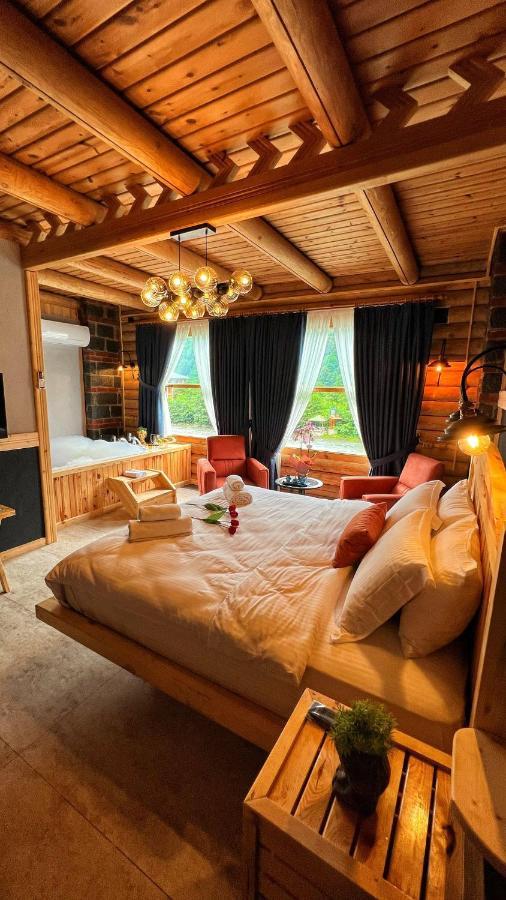 Bed and Breakfast Heaven Vip Wooden Palace Ardeşen Exterior foto